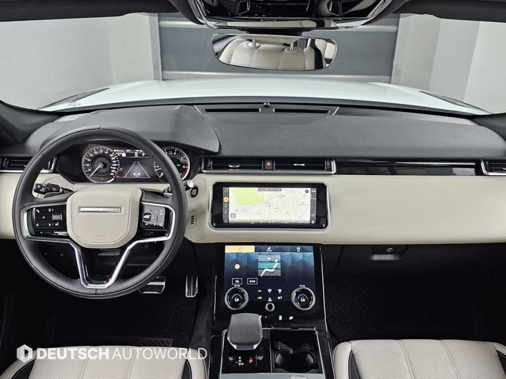 Land Rover Range Rover Velar — photo 01
