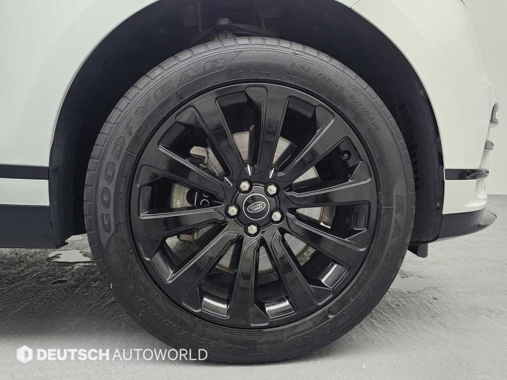 Land Rover Range Rover Velar — photo 06