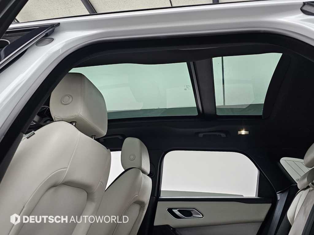 Land Rover Range Rover Velar — photo 18