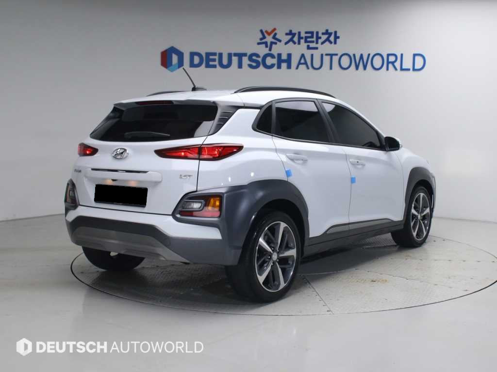 Hyundai Kona — photo 02