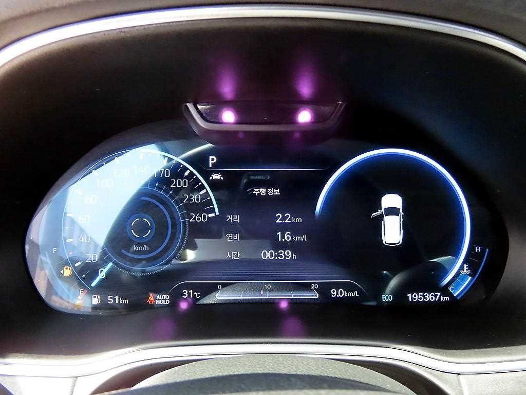 Genesis GV80 — photo 09