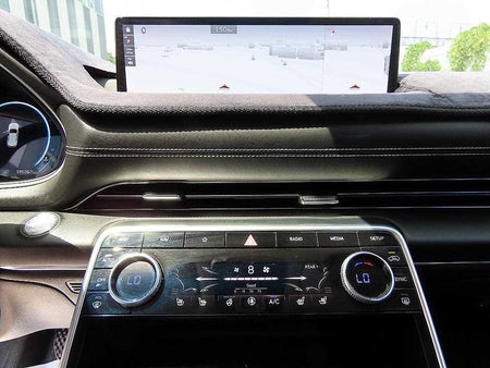 Genesis GV80 — photo 12