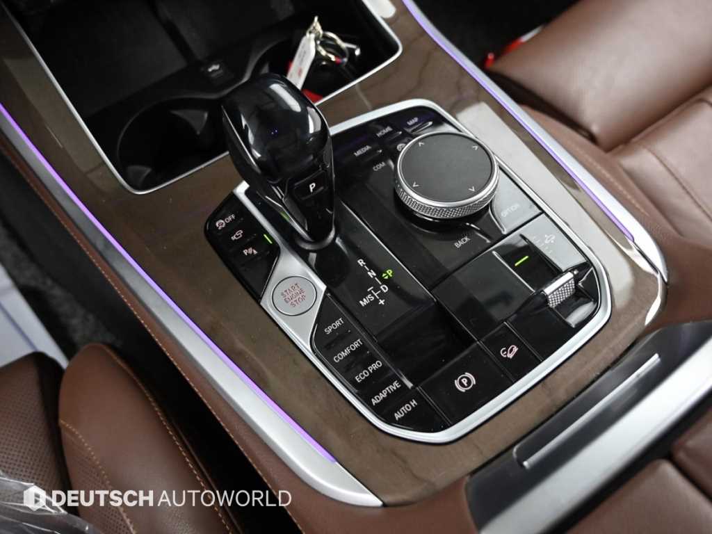 BMW X5 — photo 09