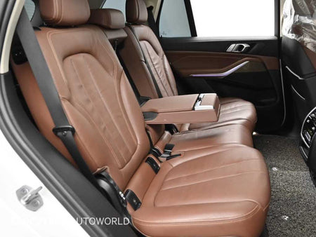 BMW X5 — photo 12
