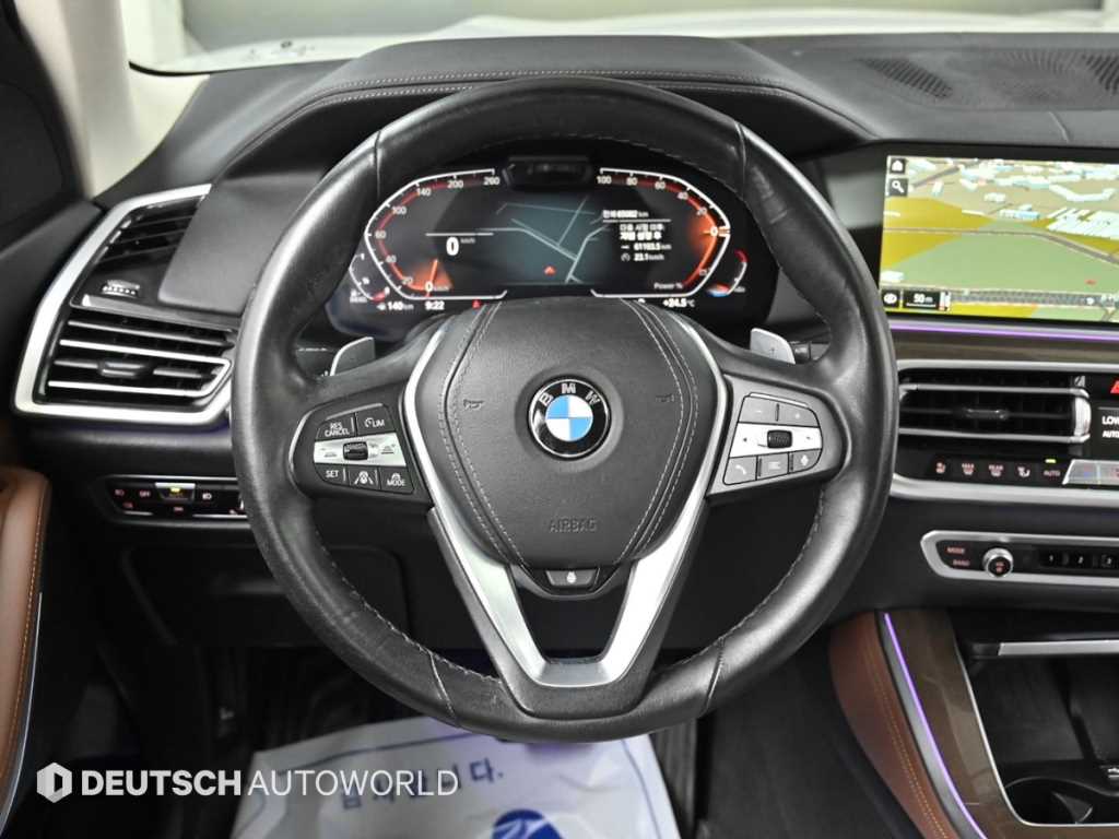 BMW X5 — photo 13