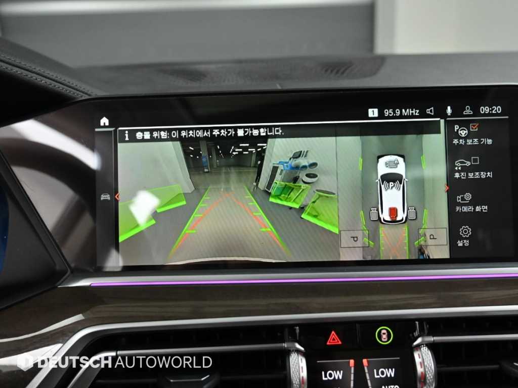 BMW X5 — photo 15