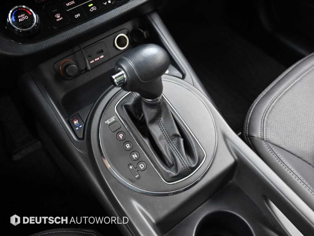 Kia Sportage — photo 09