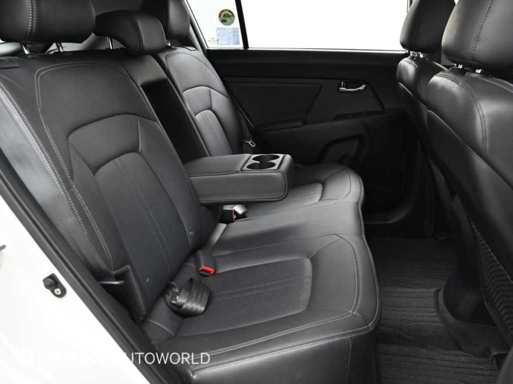 Kia Sportage — photo 12