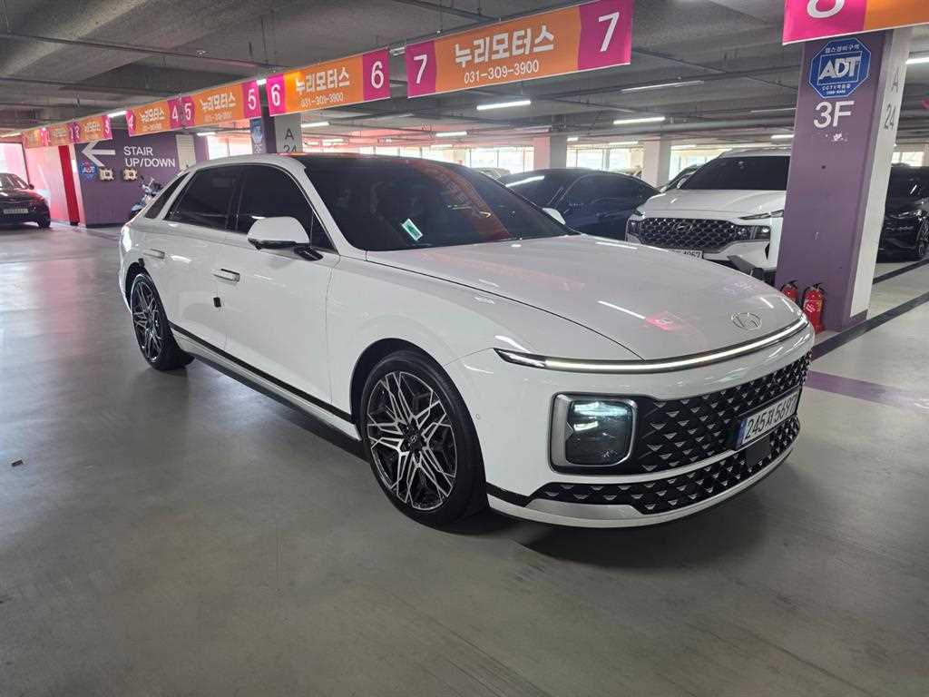 Hyundai Grandeur — photo 01