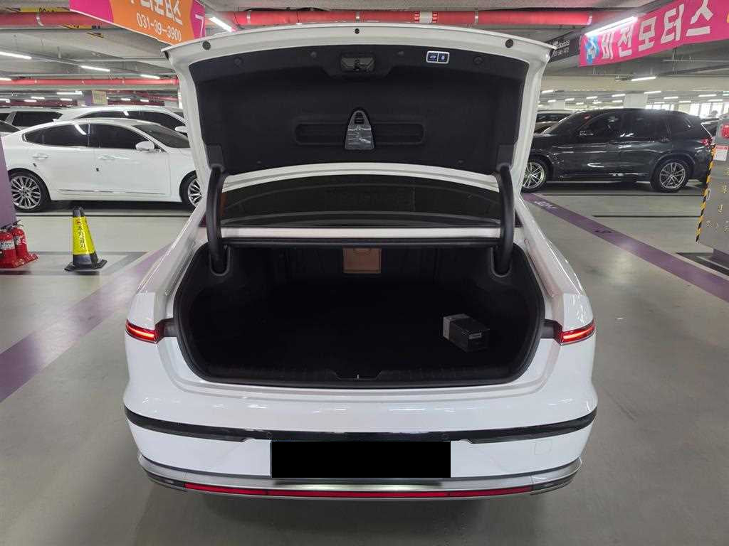 Hyundai Grandeur — photo 05