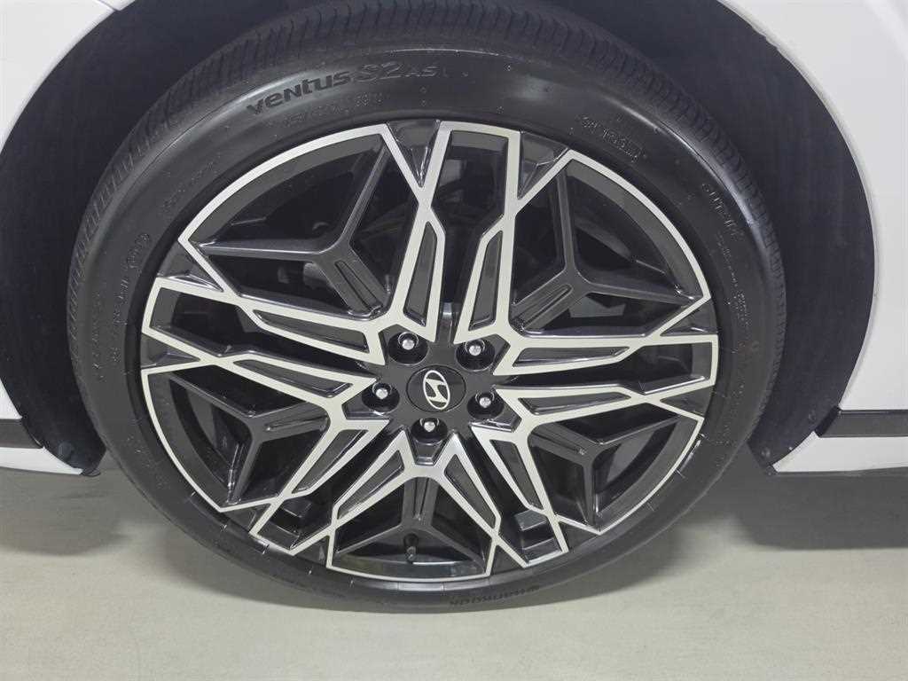 Hyundai Grandeur — photo 18
