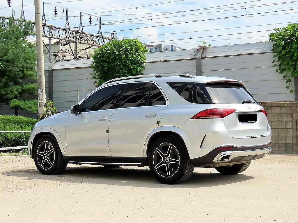 Mercedes-Benz GLE-Class — photo 03