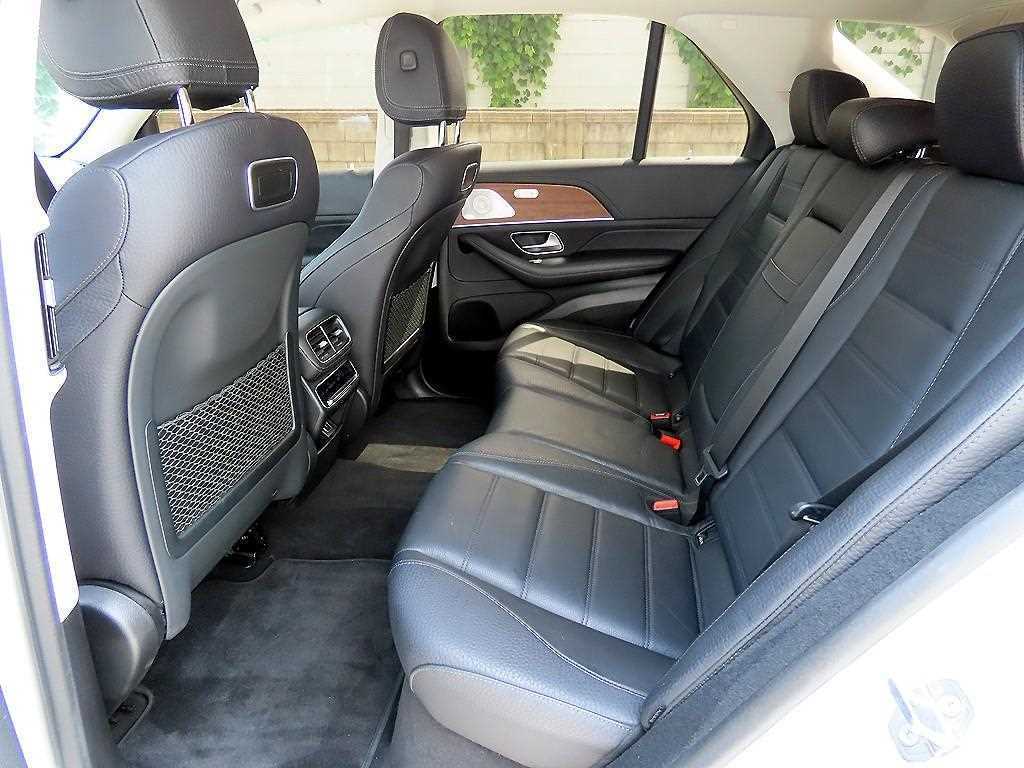 Mercedes-Benz GLE-Class — photo 06