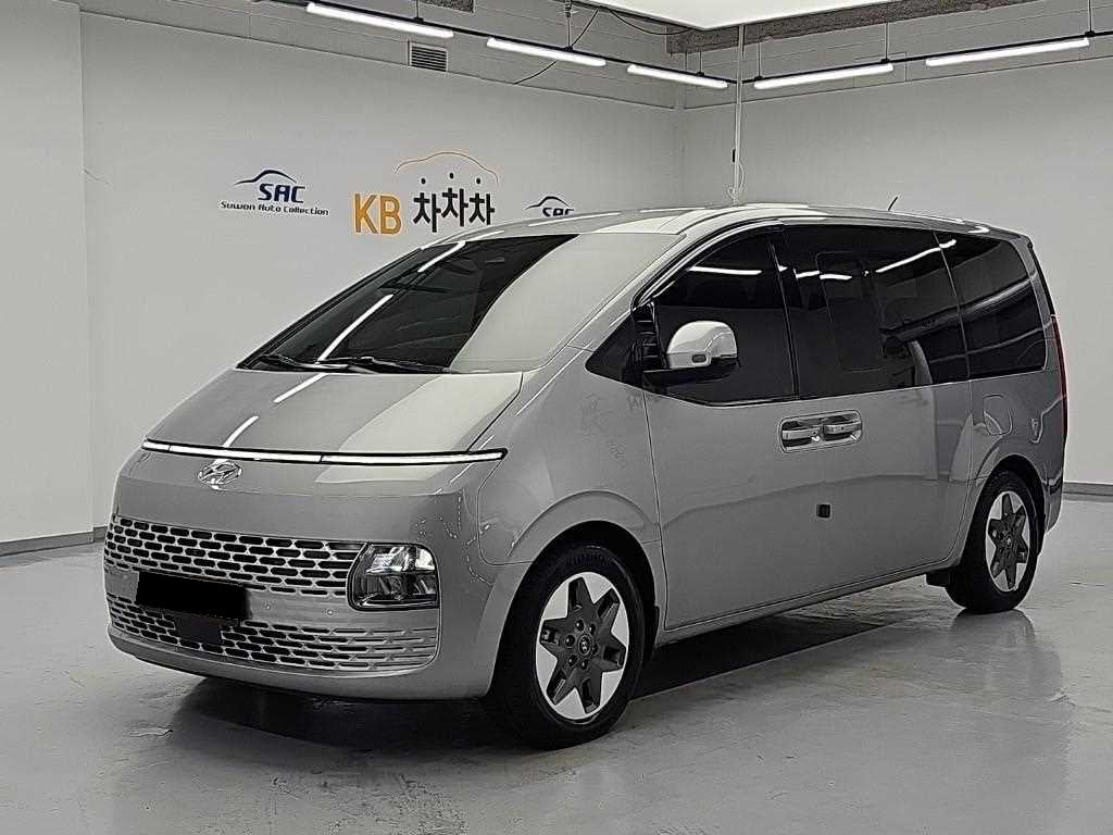 Hyundai Staria — photo 01
