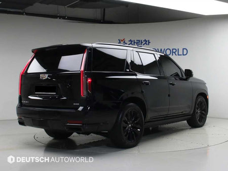Cadillac Escalade — photo 02