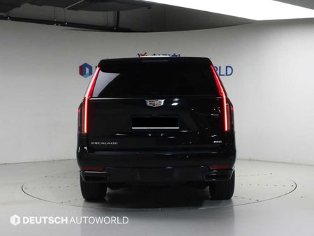 Cadillac Escalade — photo 04