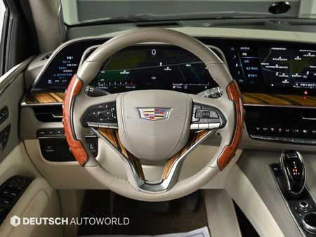 Cadillac Escalade — photo 13