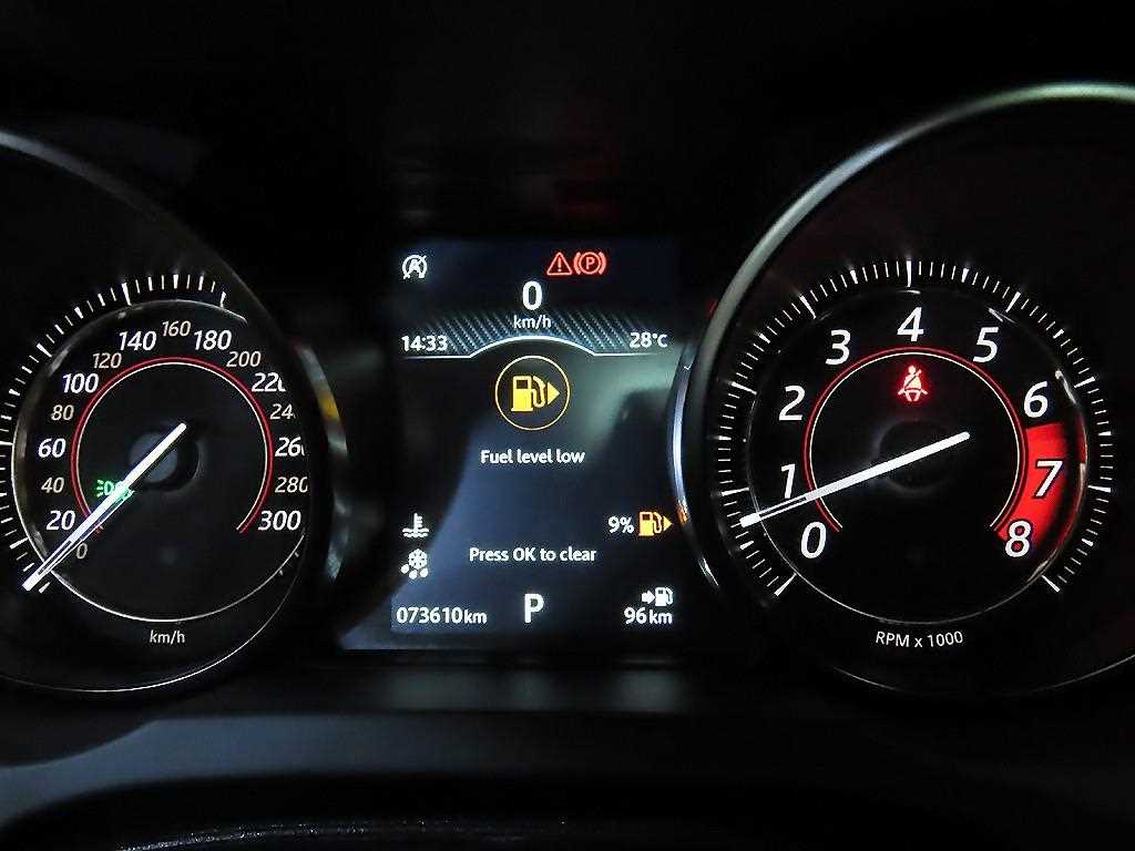 Jaguar F-TYPE — photo 08