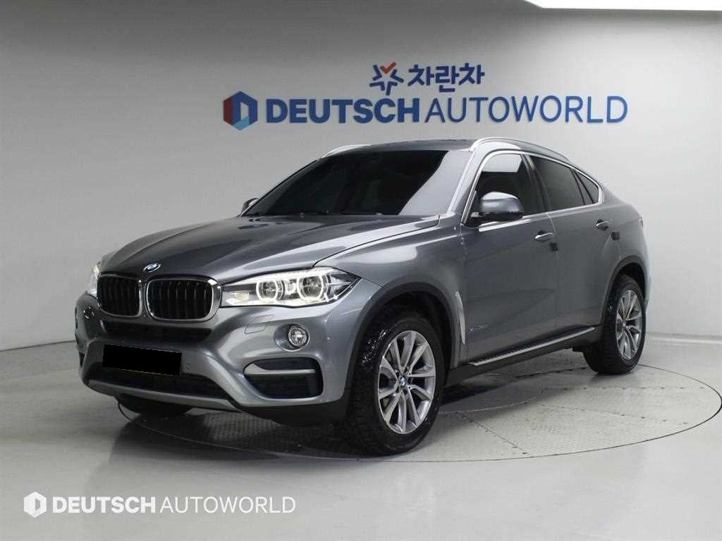BMW X6 — photo 01