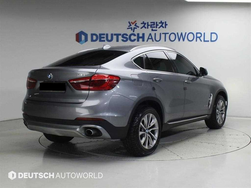 BMW X6 — photo 02