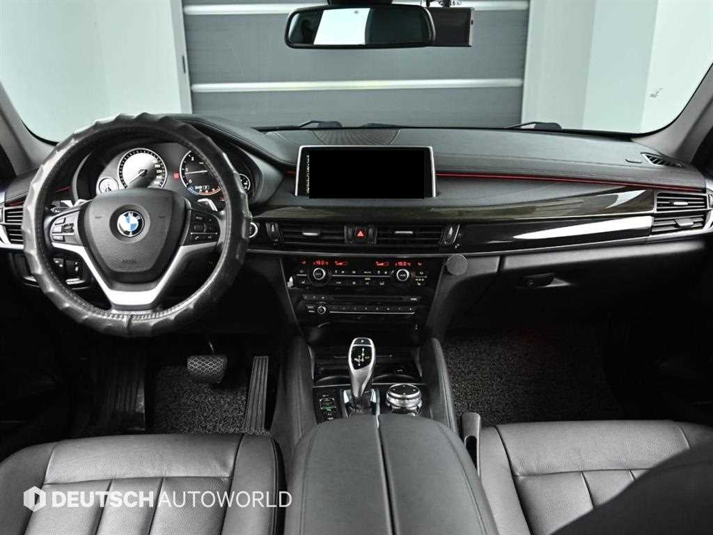BMW X6 — photo 07