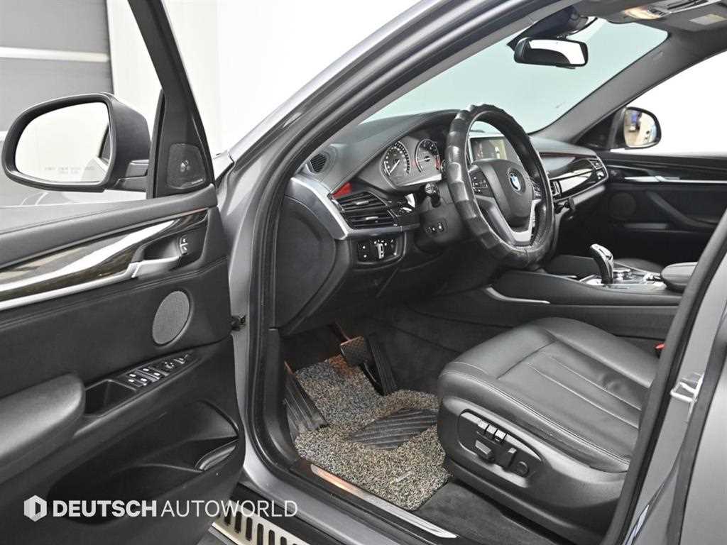 BMW X6 — photo 11