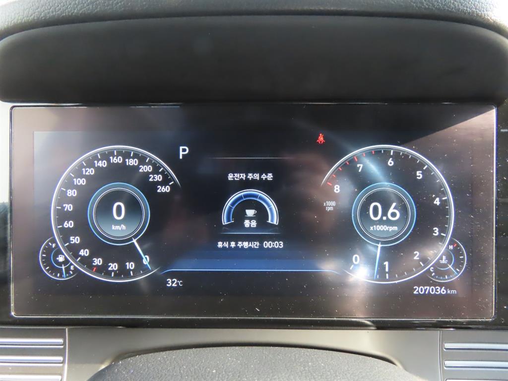Hyundai Grandeur — photo 08