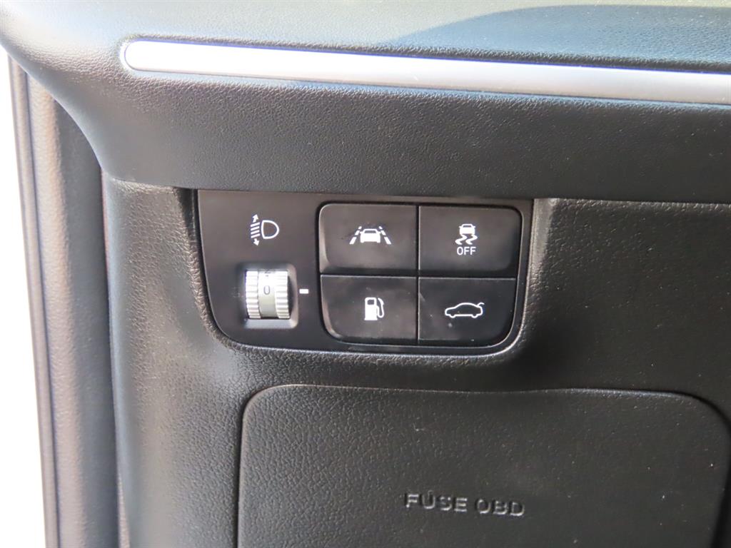 Hyundai Grandeur — photo 14