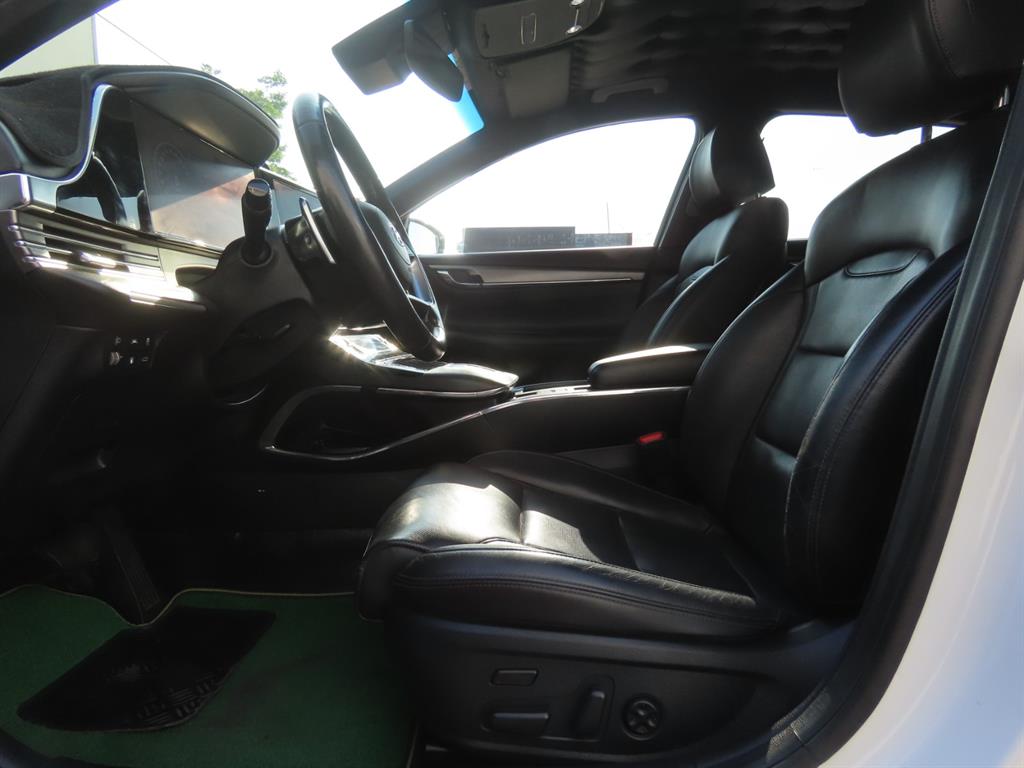 Hyundai Grandeur — photo 15