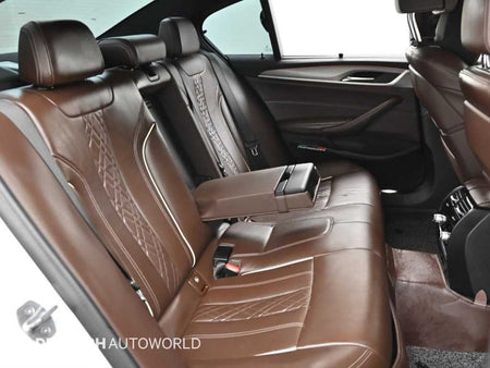 BMW 5-Series — photo 12