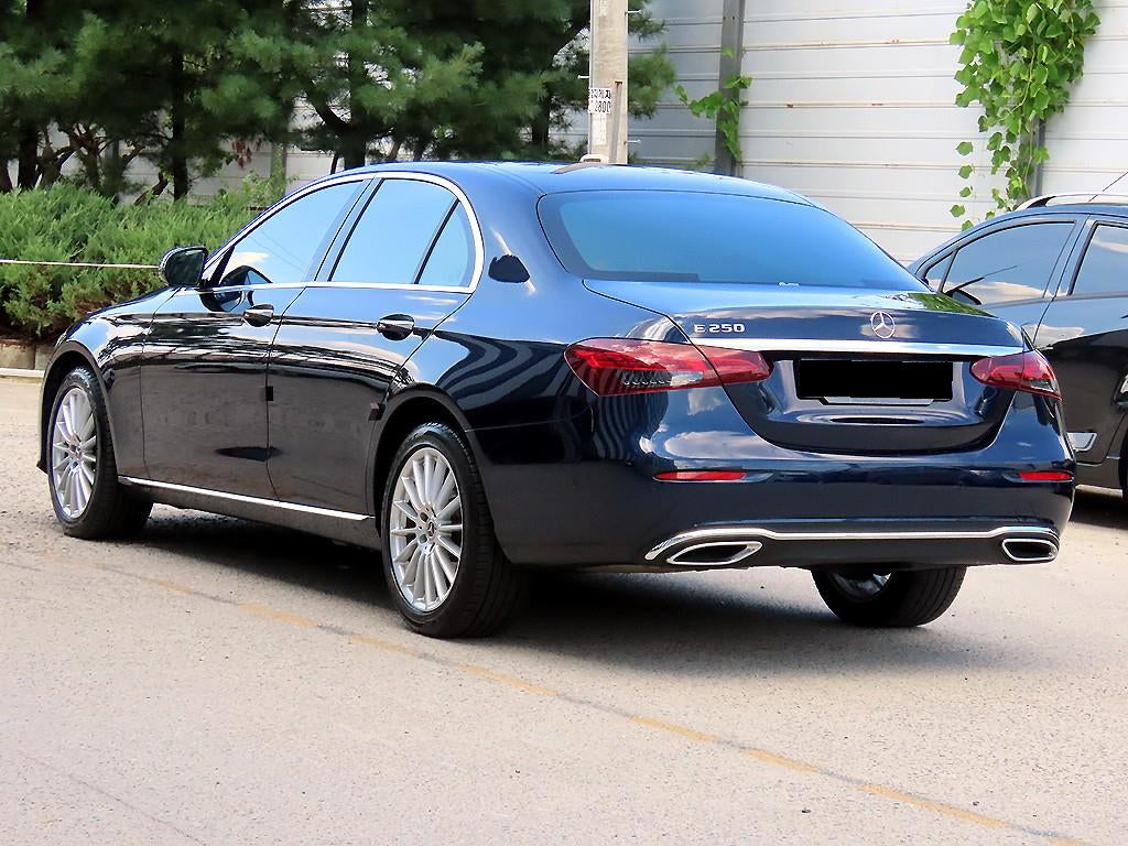 Mercedes-Benz E-Class — photo 03