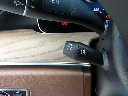 Mercedes-Benz E-Class — photo 12