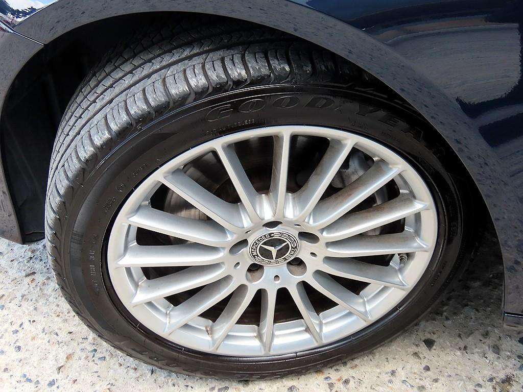 Mercedes-Benz E-Class — photo 20