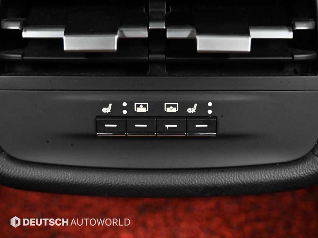 Maserati Ghibli — photo 16
