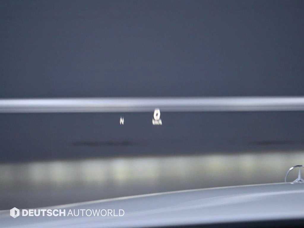 Mercedes-Benz E-Class — photo 18