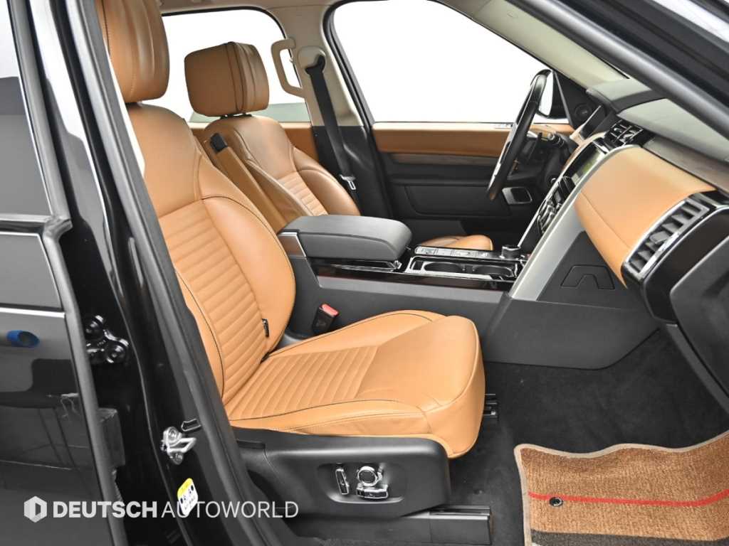 Land Rover Discovery — photo 10