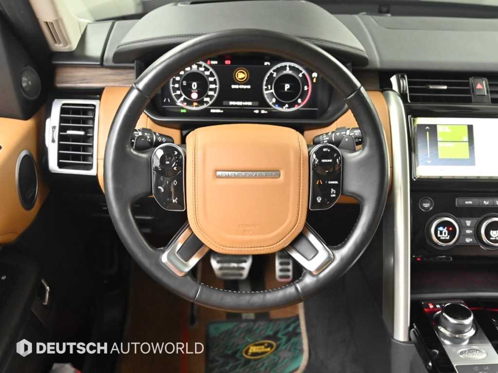 Land Rover Discovery — photo 13