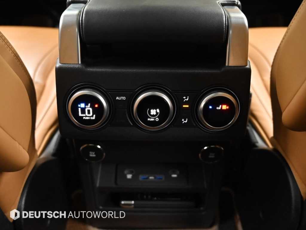 Land Rover Discovery — photo 16