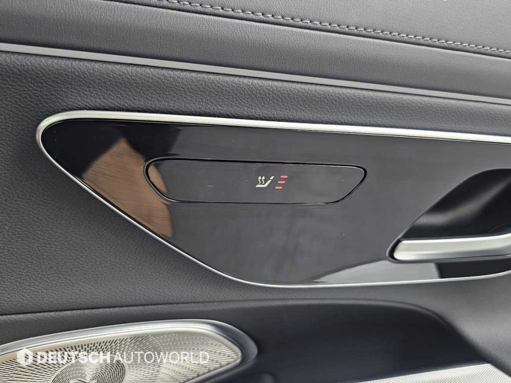 Mercedes-Benz E-Class — photo 16