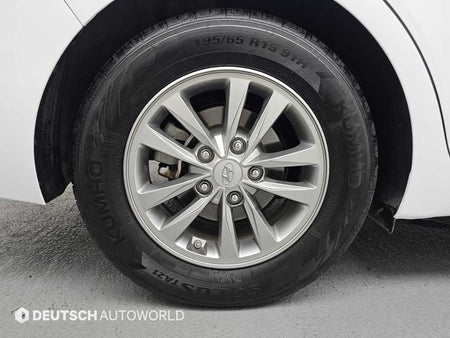 Hyundai Avante — photo 06