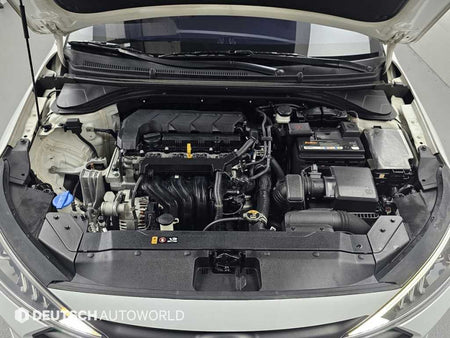 Hyundai Avante — photo 07