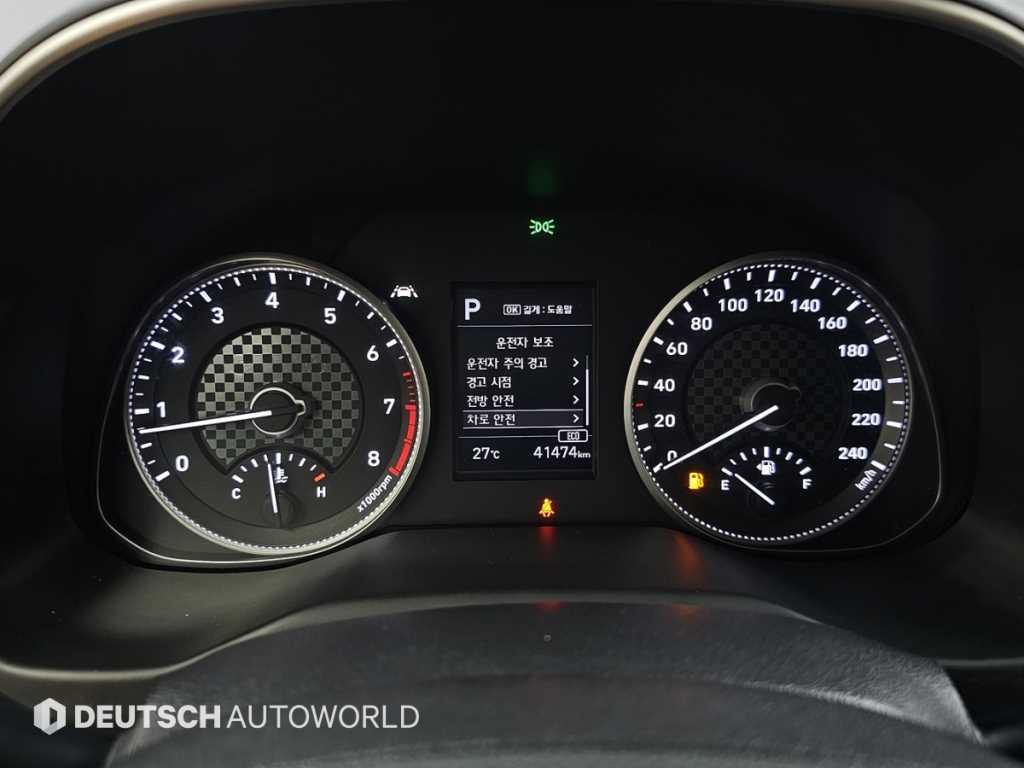 Hyundai Avante — photo 09