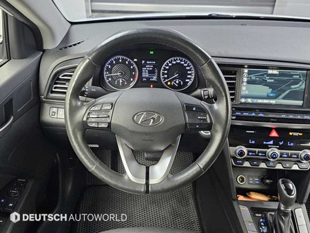 Hyundai Avante — photo 15