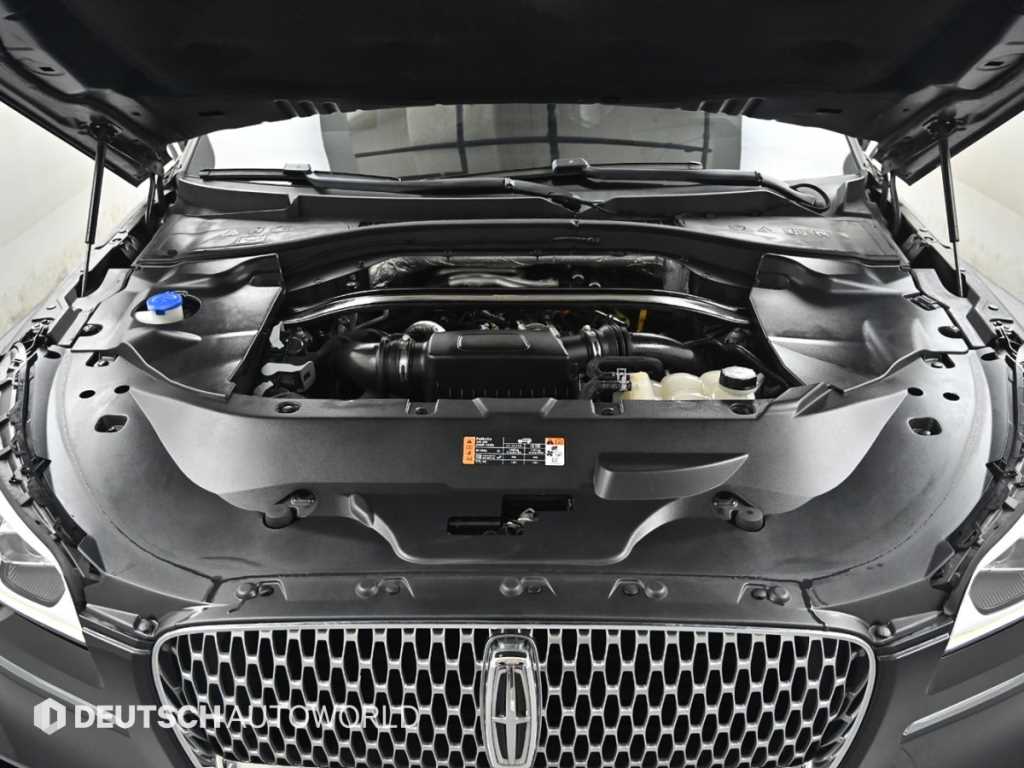 Lincoln Aviator — photo 06