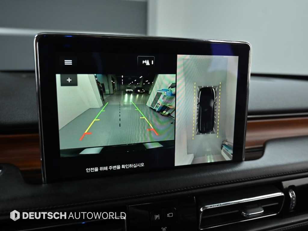 Lincoln Aviator — photo 15