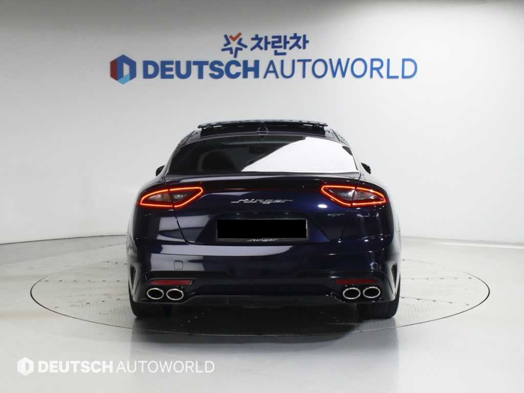 Kia Stinger — photo 04