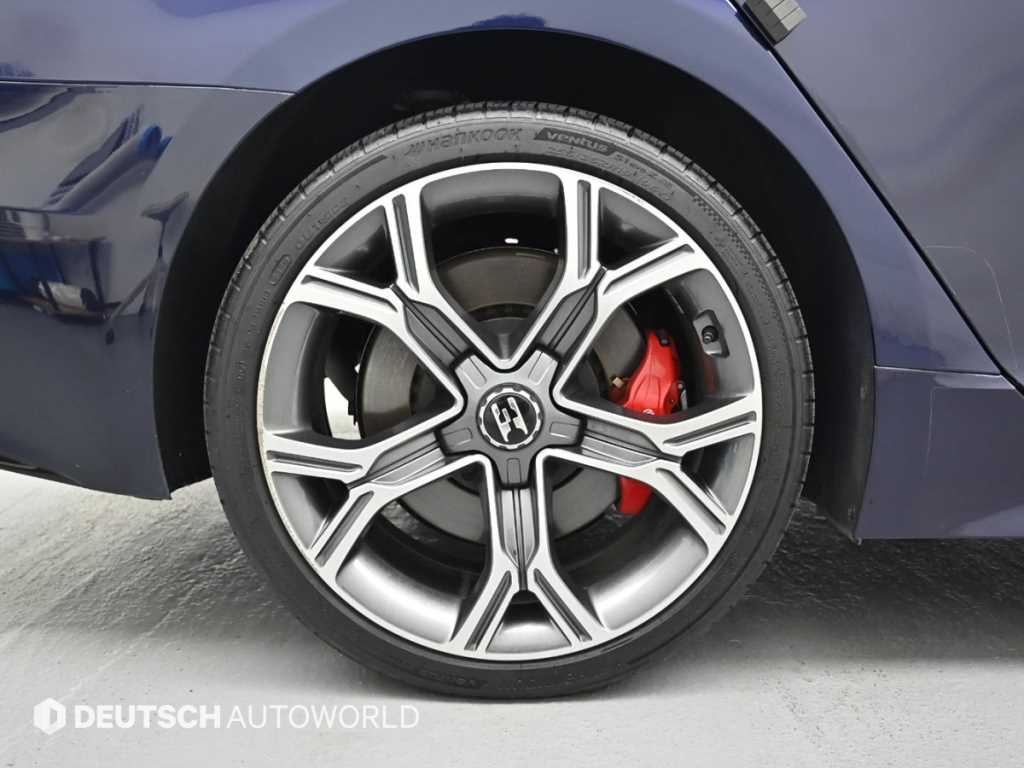 Kia Stinger — photo 06