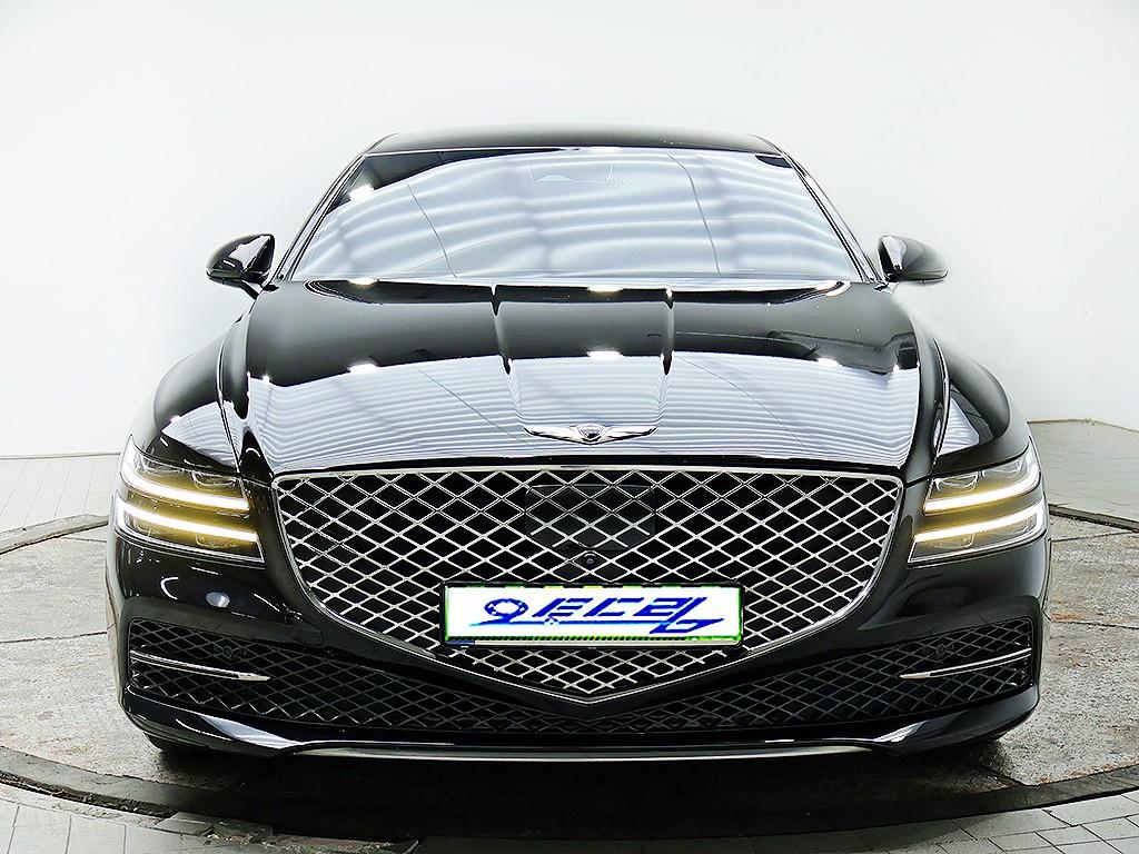 Genesis G80 — photo 01