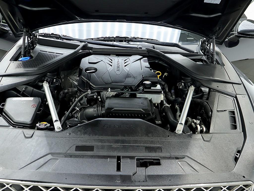 Genesis G80 — photo 07