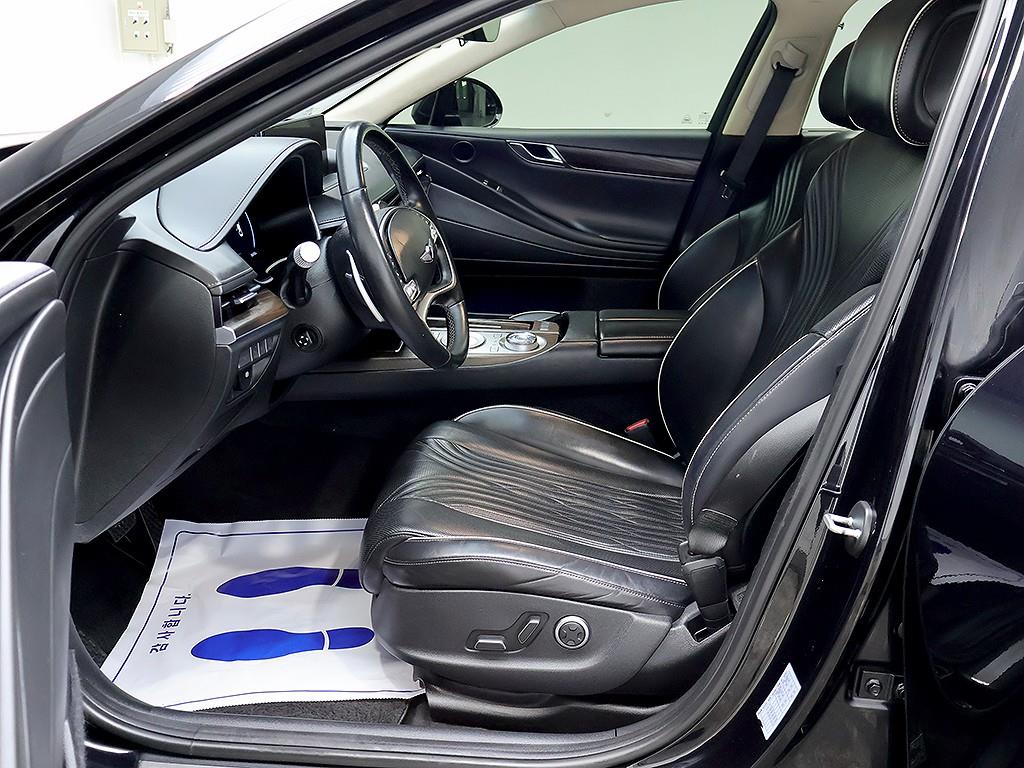 Genesis G80 — photo 11